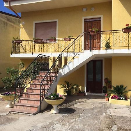 פישינאס B&B Anna מראה חיצוני תמונה