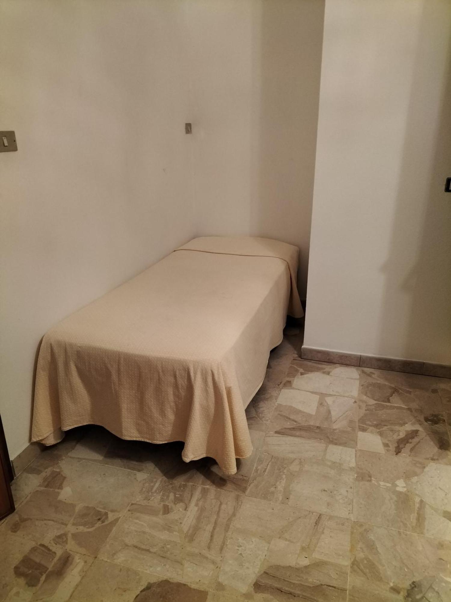 פישינאס B&B Anna חדר תמונה